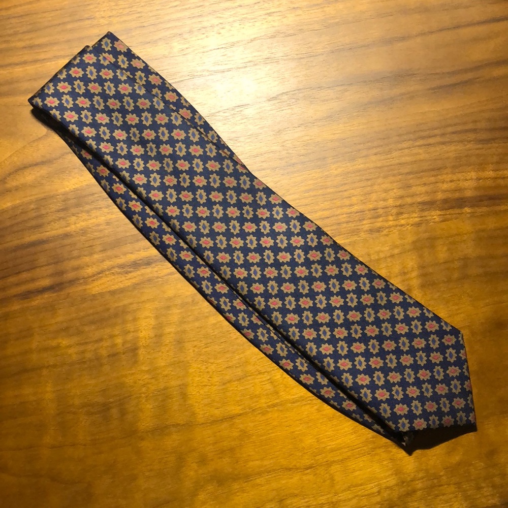 Hardly worn, classic, 100% silk, JPress tie.